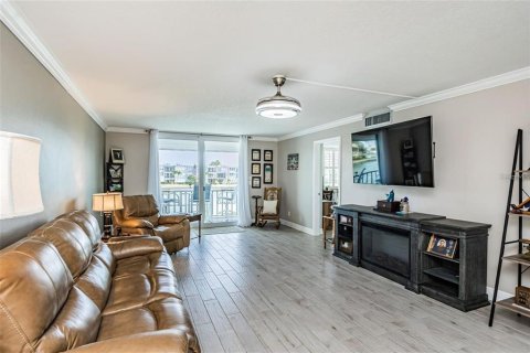 Condo in South Pasadena, Florida, 2 bedrooms  № 1572203 - photo 17