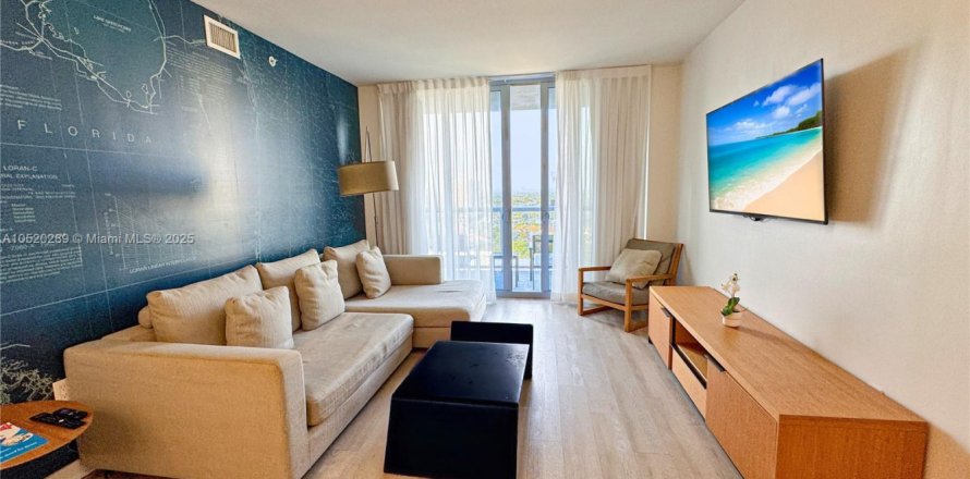 Condo à Hallandale Beach, Floride, 1 chambre  № 2018808