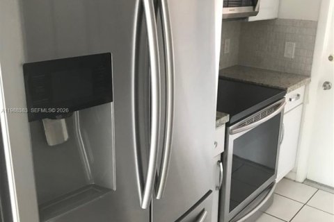 Condo in Davie, Florida, 1 bedroom  № 2050453 - photo 3