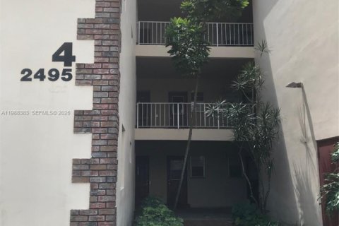 Condo in Davie, Florida, 1 bedroom  № 2050453 - photo 1