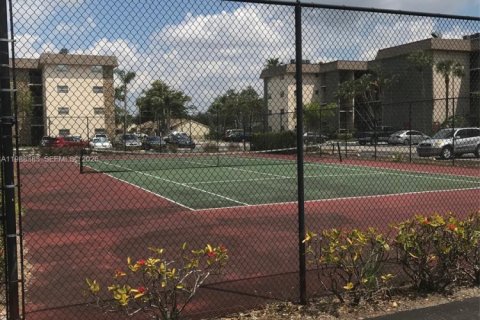 Condo in Davie, Florida, 1 bedroom  № 2050453 - photo 8