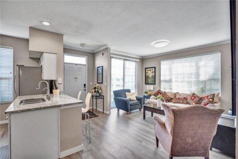 Condo in Tampa, Florida, 2 bedrooms № 2110241 - photo 6