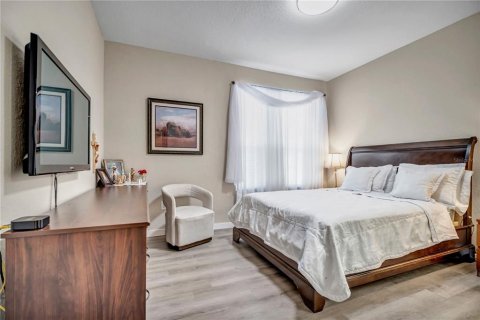 Condo in Tampa, Florida, 2 bedrooms № 2110241 - photo 9