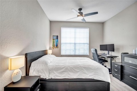 Condo in Tampa, Florida, 2 bedrooms № 2110241 - photo 7