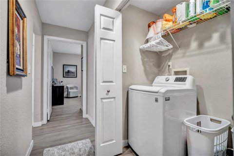 Condo in Tampa, Florida, 2 bedrooms № 2110241 - photo 12