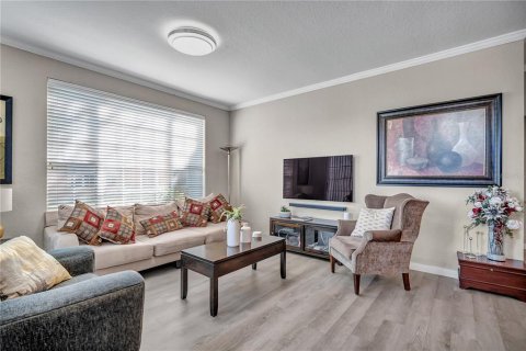 Condo in Tampa, Florida, 2 bedrooms № 2110241 - photo 3
