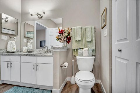 Condo in Tampa, Florida, 2 bedrooms № 2110241 - photo 11