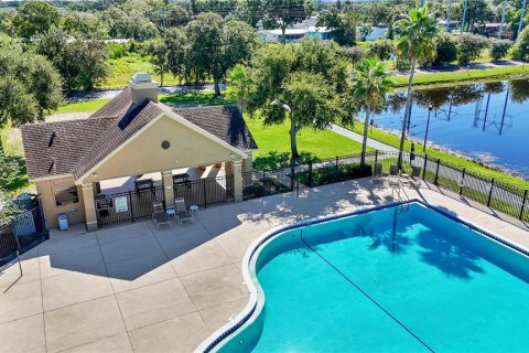 Condo in Tampa, Florida, 2 bedrooms № 2110241 - photo 15