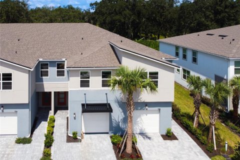 Townhouse in Brandon, Florida 3 bedrooms, 182.37 sq.m. № 2399149