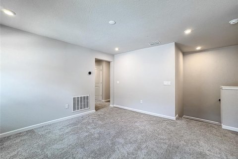 Townhouse in Brandon, Florida 3 bedrooms, 182.37 sq.m. № 2399149 - photo 22