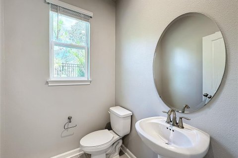 Townhouse in Brandon, Florida 3 bedrooms, 182.37 sq.m. № 2399149 - photo 11