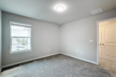 Townhouse in Brandon, Florida 3 bedrooms, 182.37 sq.m. № 2399149 - photo 15