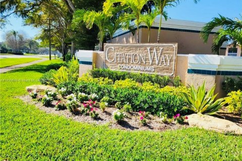Condo in Coral Springs, Florida, 3 bedrooms  № 1806245 - photo 15