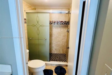Condo in Coral Springs, Florida, 3 bedrooms  № 1806245 - photo 6