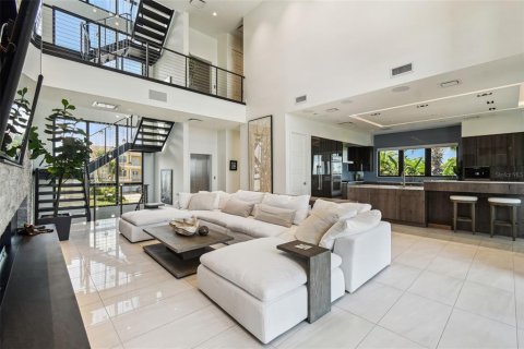 Casa en venta en Port Richey, Florida, 5 dormitorios, 500.74 m2 № 1769686 - foto 19