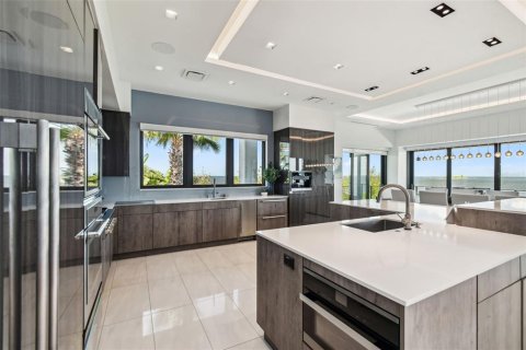 Casa en venta en Port Richey, Florida, 5 dormitorios, 500.74 m2 № 1769686 - foto 28