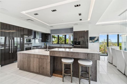 Casa en venta en Port Richey, Florida, 5 dormitorios, 500.74 m2 № 1769686 - foto 23