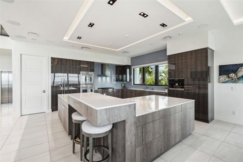 Casa en venta en Port Richey, Florida, 5 dormitorios, 500.74 m2 № 1769686 - foto 24
