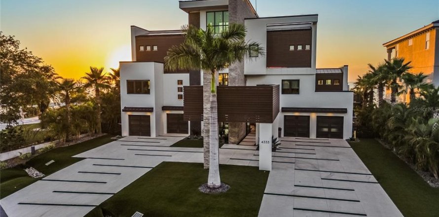 Casa en Port Richey, Florida 5 dormitorios, 500.74 m2 № 1769686