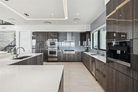 Casa en venta en Port Richey, Florida, 5 dormitorios, 500.74 m2 № 1769686 - foto 26