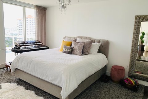 Condo in Miami Beach, Florida, 2 bedrooms  № 1984105 - photo 7