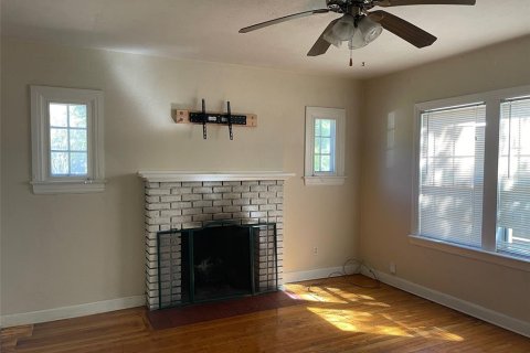 Commercial property in Orlando, Florida 6 bedrooms, 217.95 sq.m. № 1169152 - photo 5