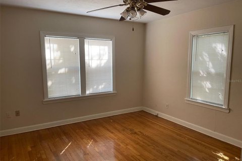 Commercial property in Orlando, Florida 6 bedrooms, 217.95 sq.m. № 1169152 - photo 8