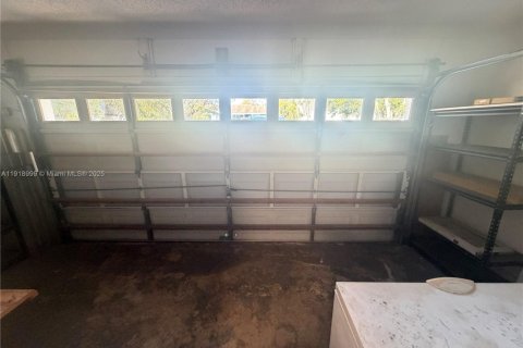 Villa ou maison à vendre à Miami, Floride: 4 chambres, 135.92 m2 № 1974603 - photo 19