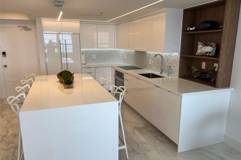 Снять в аренду кондоминиум в Майами-Бич, Флорида 2 спальни, 110.55м2, № 2081029 - фото 12