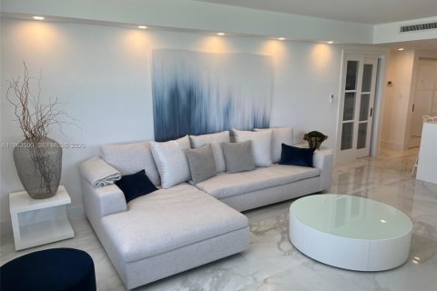 Снять в аренду кондоминиум в Майами-Бич, Флорида 2 спальни, 110.55м2, № 2081029 - фото 10