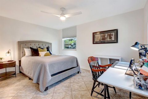 Condo in Bradenton, Florida, 2 bedrooms  № 1905449 - photo 25