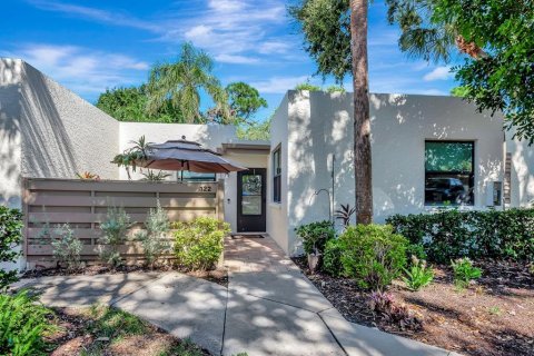 Condo in Bradenton, Florida, 2 bedrooms  № 1905449 - photo 1