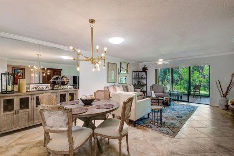 Condo in Bradenton, Florida, 2 bedrooms  № 1905449 - photo 11