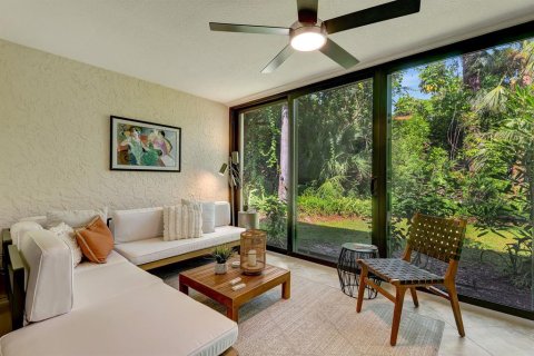 Condo in Bradenton, Florida, 2 bedrooms  № 1905449 - photo 28