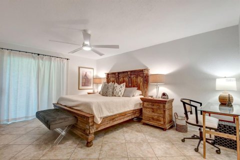 Condo in Bradenton, Florida, 2 bedrooms  № 1905449 - photo 17
