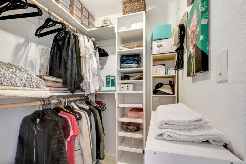 Condo in Bradenton, Florida, 2 bedrooms  № 1905449 - photo 22