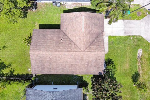 House in Orlando, Florida 3 bedrooms, 95.22 sq.m. № 1757910 - photo 26