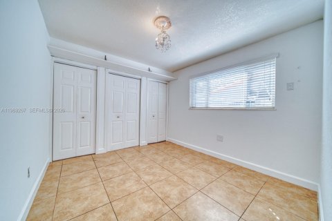 Купить виллу или дом в Майами, Флорида 5 спален, 171.59м2, № 2030087 - фото 13