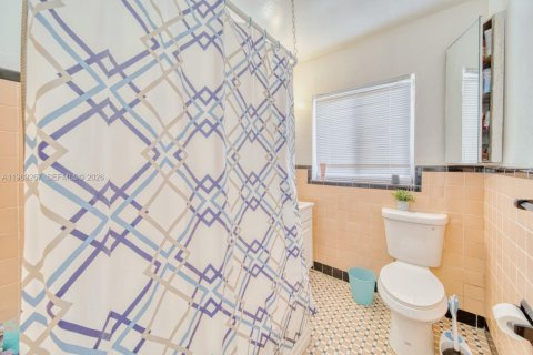 Купить виллу или дом в Майами, Флорида 5 спален, 171.59м2, № 2030087 - фото 25