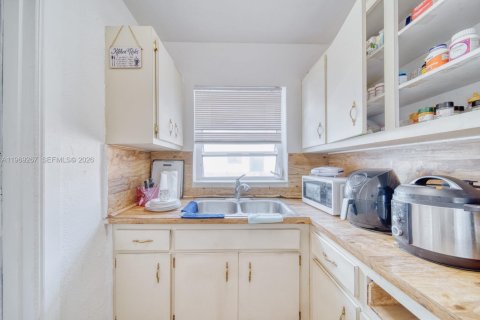 Купить виллу или дом в Майами, Флорида 5 спален, 171.59м2, № 2030087 - фото 19