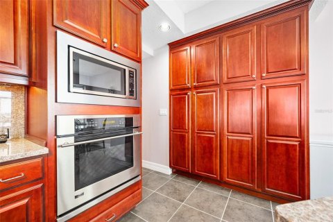 Купить кондоминиум в Дейтона-Бич, Флорида 8 комнат, 248.98м2, № 1865851 - фото 25