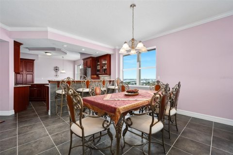 Купить кондоминиум в Дейтона-Бич, Флорида 8 комнат, 248.98м2, № 1865851 - фото 22