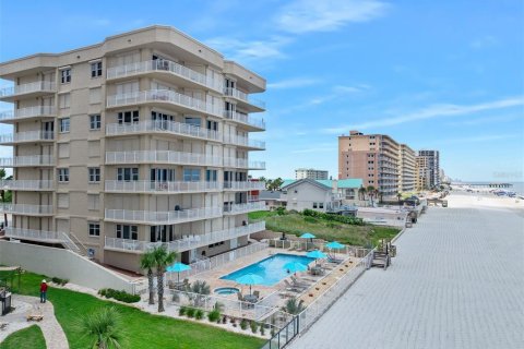 Купить кондоминиум в Дейтона-Бич, Флорида 8 комнат, 248.98м2, № 1865851 - фото 2