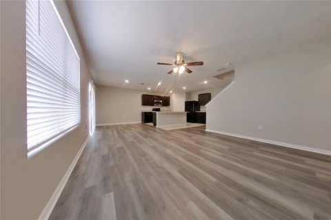 Villa ou maison à louer à Groveland, Floride: 5 chambres, 250.46 m2 № 2094981 - photo 2