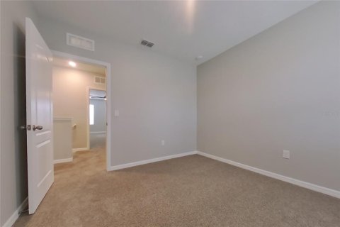 Villa ou maison à louer à Groveland, Floride: 5 chambres, 250.46 m2 № 2094981 - photo 16