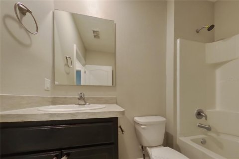 Villa ou maison à louer à Groveland, Floride: 5 chambres, 250.46 m2 № 2094981 - photo 19