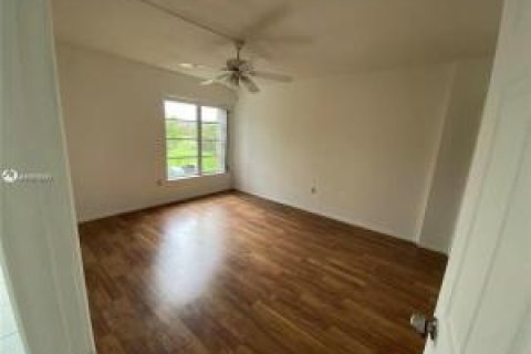 Condominio en venta en Lauderhill, Florida, 2 dormitorios, 90.3 m2 № 2083028 - foto 9