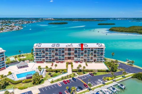 Condominio en venta en Treasure Island, Florida, 2 dormitorios, 109.16 m2 № 1653787 - foto 7