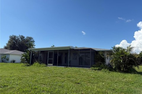 House in Rotonda, Florida 2 bedrooms, 121.05 sq.m. № 1919534 - photo 14