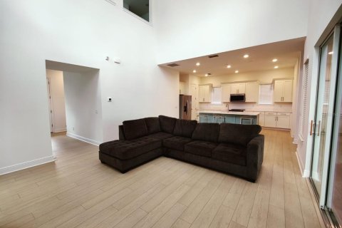 Villa ou maison à louer à Orlando, Floride: 4 chambres, 246.19 m2 № 2167838 - photo 14